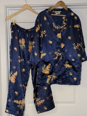 La Fleur Satin Pajama Set Navy Blue Gold Asian Dragon Print AZ Large
